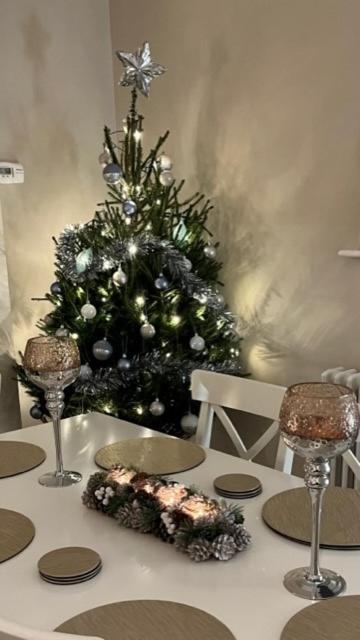 Choristers Mews: Luxury Cottage A Stones Throw From The Cathedral! لينكولن المظهر الخارجي الصورة